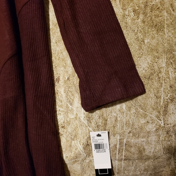 A. BYER BURGUNDY CARDIGAN FUZZ COZIES Medium - Picture 6 of 6